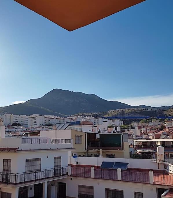 Apartamento Renovado En El Centro De Benalmádena Exterior foto